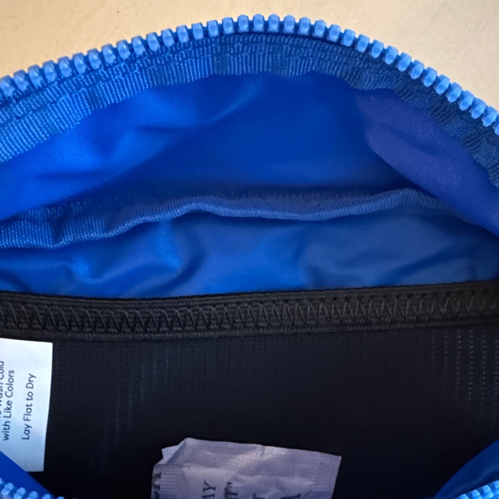 Brooks Vibrant Blue Waist/Fanny Pack - Picture 6 of 6